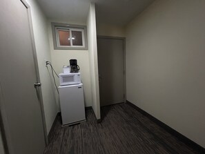 Kamar, 1 Tempat Tidur Queen, Bebas Asap Rokok | Meja kerja, setrika/meja setrika, Wi-Fi gratis, dan seprai linen