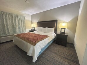 Room, 1 King Bed, Non Smoking | Desk, iron/ironing board, free WiFi, bed sheets