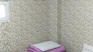 Ondol Room | Blackout drapes, free WiFi, bed sheets
