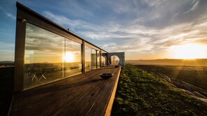 Terrace/patio - Sky High: stunning, iconic, dramatic (Mount Franklin)