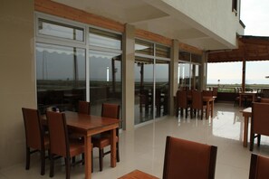 Restaurant - Cansizoglu Hotel (Of)