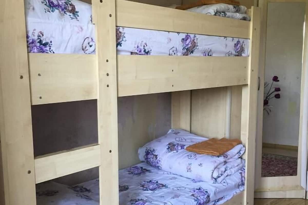 Bed in Mixed Dormitory Room | In-room safe, WiFi (free)