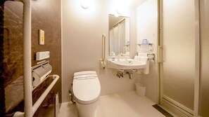 Combined shower/bathtub, deep-soaking bathtub, free toiletries - SONO Moon Nagoya  (Nagoya)