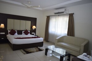 Deluxe Double Room, City View
