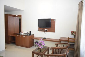 Luxury Suite, City View | Premium bedding, down comforters, memory foam beds - Hotel Golden Castle (Mysore)