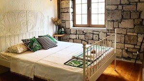 디럭스 더블룸, 정원 전망 | 이집트산 면 시트, 고급 침구, 오리/거위털 이불, 암막 커튼