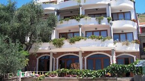 Unclassified image, 5 of 18, button - Levantin Inn 1-2 - 2 Suite Sea View (Budva Municipality)