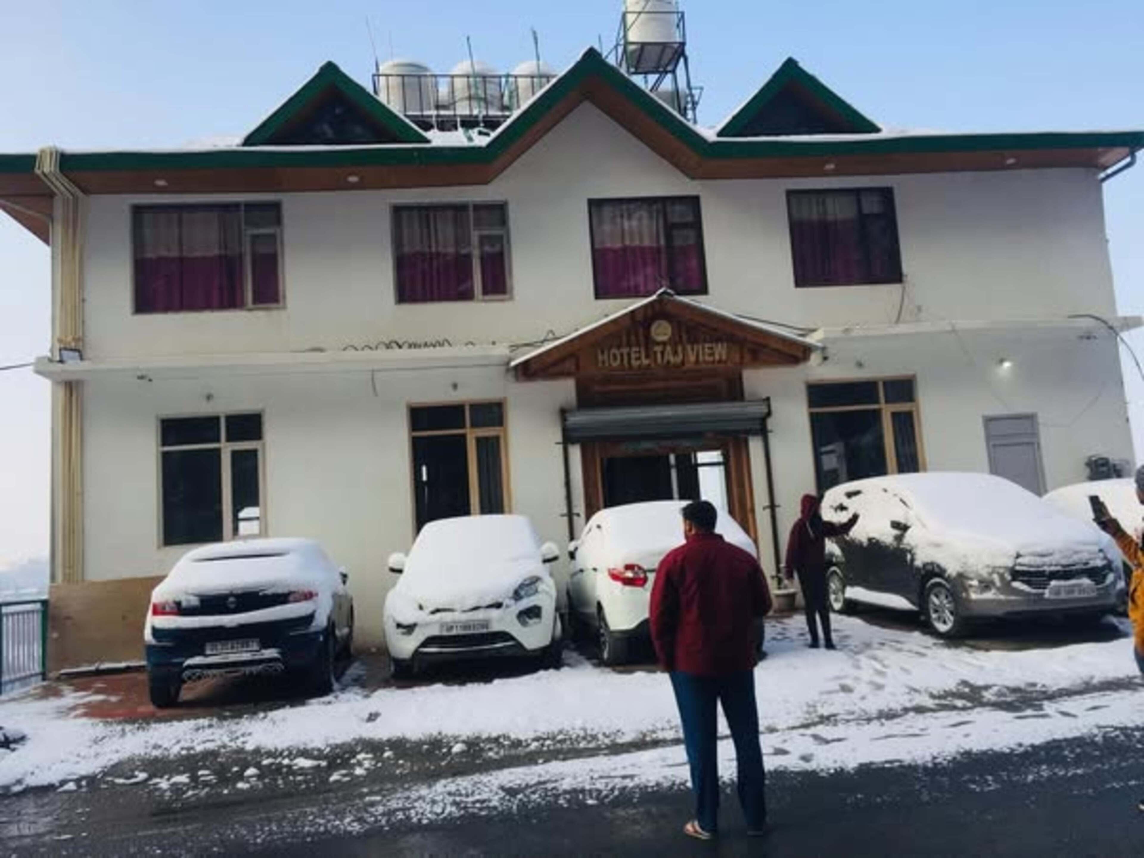 Un edificio con la leyenda 