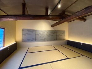 古民家 一棟貸し | WiFi (無料)、ベッドシーツ