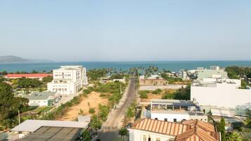 Beach/ocean view