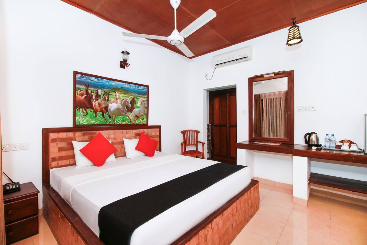 Premium bedding, free WiFi