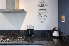 Casa, 4 camere da letto | Cucina privata | Frigorifero con congelatore, microonde, forno, piano cottura