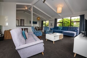 Casa, 4 camere da letto | Area soggiorno | Smart TV