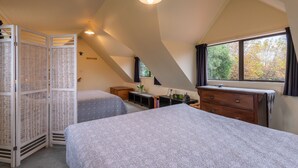 House, 1 Bedroom | 1 bedroom, iron/ironing board, WiFi (free), bed sheets - Country Cottage Retreat (Rotorua)