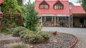 Front of property - Country Cottage Retreat (Rotorua)