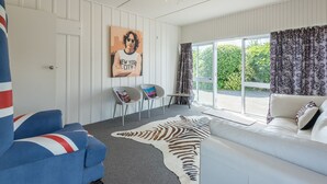 Maison, 3 chambres | Coin séjour