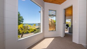 Interior - Kawaha Point Gem (Rotorua)