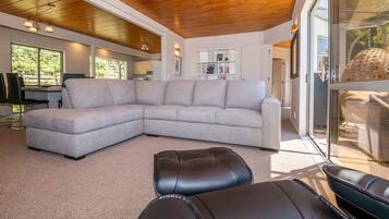 3 Bedroom House with Tri-Bunk Bed | Living area | Smart TV, Netflix, streaming services