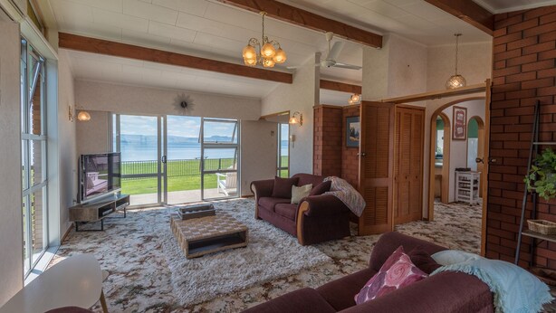 Ferienhaus, 4 Schlafzimmer | Wohnbereich | LED-Fernseher