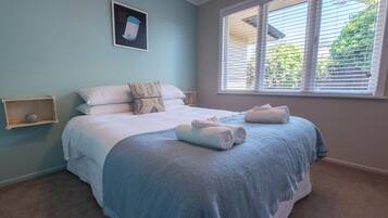 House, 5 Bedrooms | 5 bedrooms, iron/ironing board, free WiFi, bed sheets