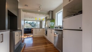 House, 2 Bedrooms | Private kitchen - Paradise Valley Retreat (Rotorua)