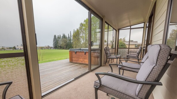 Unclassified image, 1 of 20, button - Park View Retreat (Rotorua)
