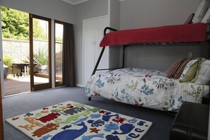 Room - Redwoods Retreat (Rotorua)