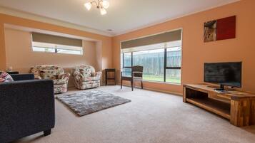 House, 3 Bedrooms | Living room | LED TV