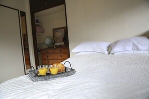 Ferienhaus, 4 Schlafzimmer | Bügeleisen/Bügelbrett, kostenloses WLAN, Bettwäsche