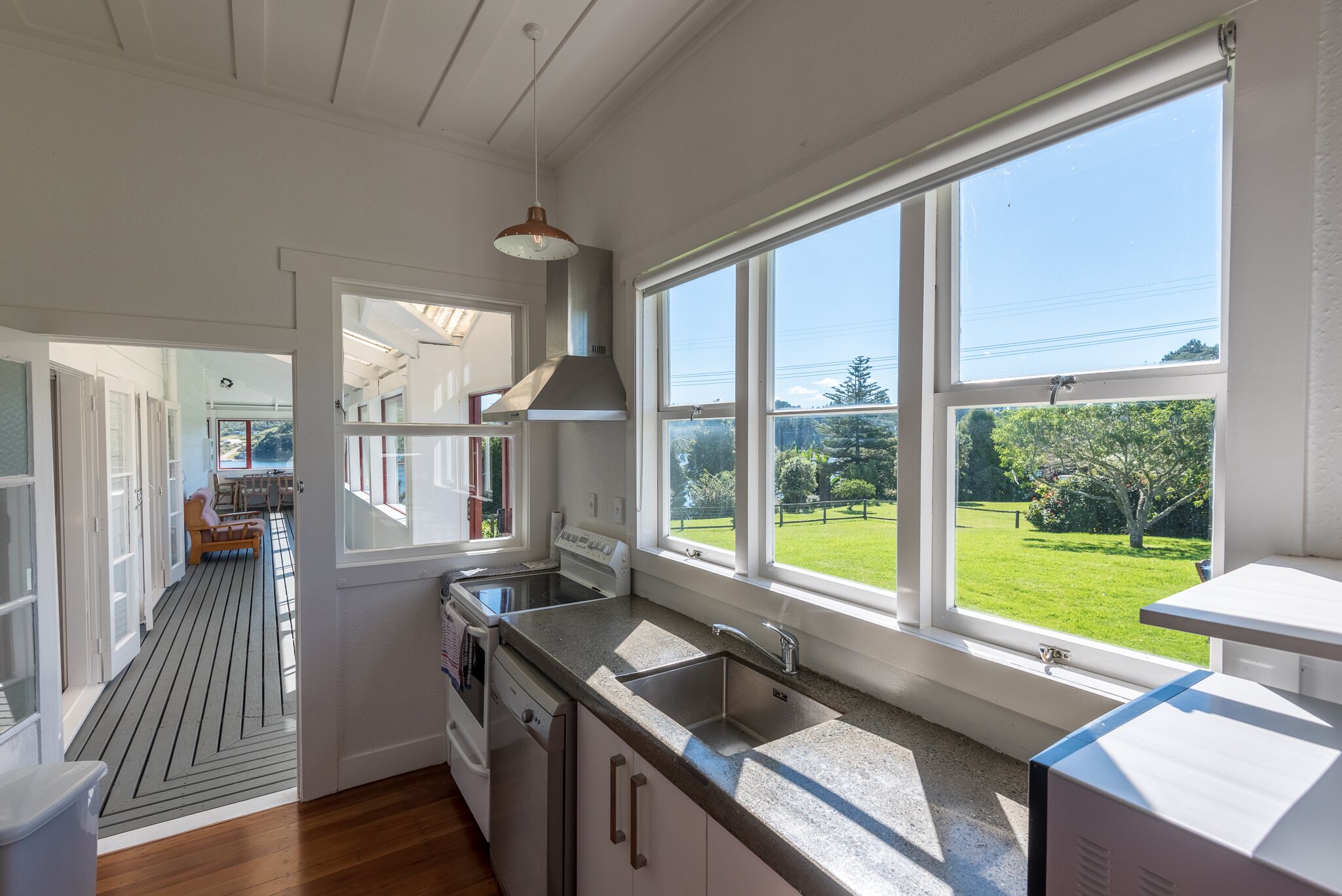 House, 4 Bedrooms | Private kitchen | Full-size fridge, oven, stovetop, dishwasher