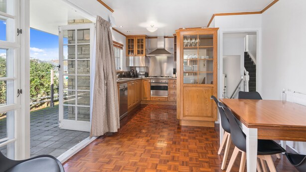 Casa, 5 dormitoris | Cuina privada | Frigorífic gran, microones, forn i placa de cuina 