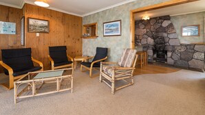Unclassified image, 3 of 20, button - Willowmere Cottage (Rotorua)