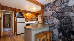 Unclassified image, 5 of 20, button - Willowmere Cottage (Rotorua)