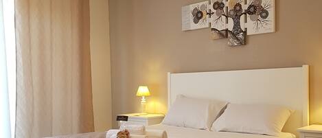 Double Room, Balcony, City View (Left side) | Premium bedding, memory foam beds, desk, laptop workspace