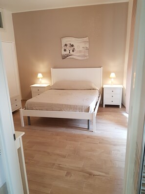 Chambre Double, balcon, vue ville (Right side) | Vue de la chambre