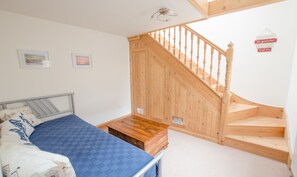 2 chambres, lits pliants/supplémentaires, draps fournis