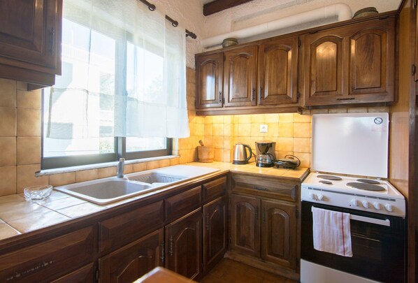 Lägenhet - 2 sovrum | Eget kök | Kylskåp, ugn, spishäll och kaffe- och tebryggare