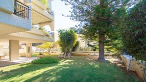 Property grounds - Relax&Unwind maisonette-Athenian Riviera (Glyfada)