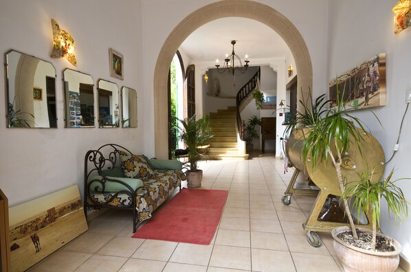 Reception - Pensión Bellavista (Pollenca)