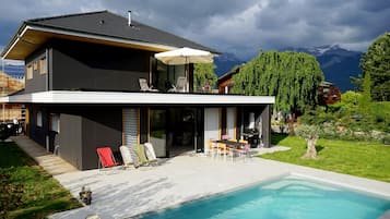 Piscine extérieure, piscine chauffée