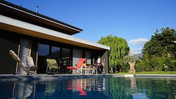 Piscine extérieure, piscine chauffée