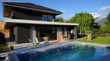 Piscine extérieure, piscine chauffée