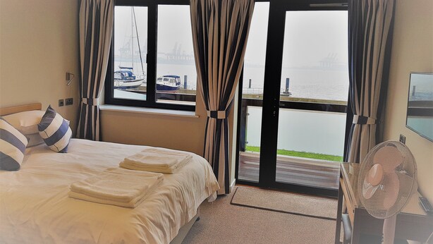 Unclassified image, 1 of 22, button - The Shipwreck Loft (Ipswich)