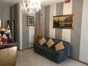 Khu tiếp khách ở sảnh