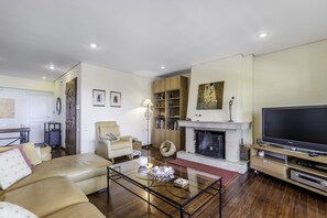 Apartment, Sea View | Living room