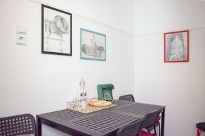 Appartement, 2 chambres | Coin séjour