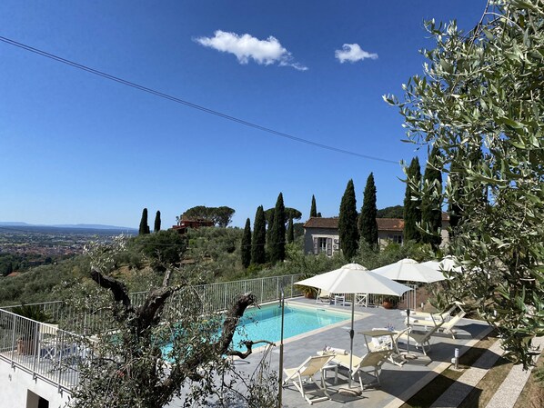 Outdoor pool, a heated pool