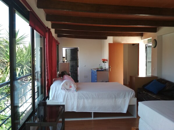 Loft exclusif, 1 chambre, terrasse (Sierra Nevada) | Couette en duvet, lit avec matelas en mousse à mémoire, décor unique