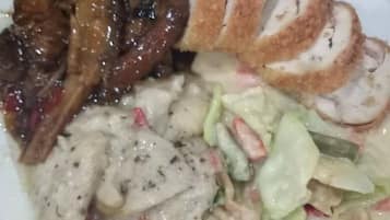 Se ofrece un desayuno a la carta todos los días (por un coste adicional)