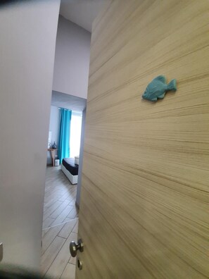 Schreibtisch, Verdunkelungsvorhänge, kostenloses WLAN, Bettwäsche